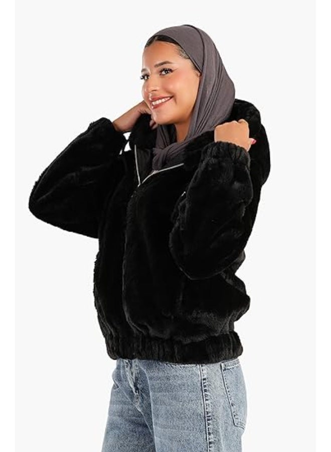 جاكيت  بغطاء للراس من الفرو الصناعي - Image 5